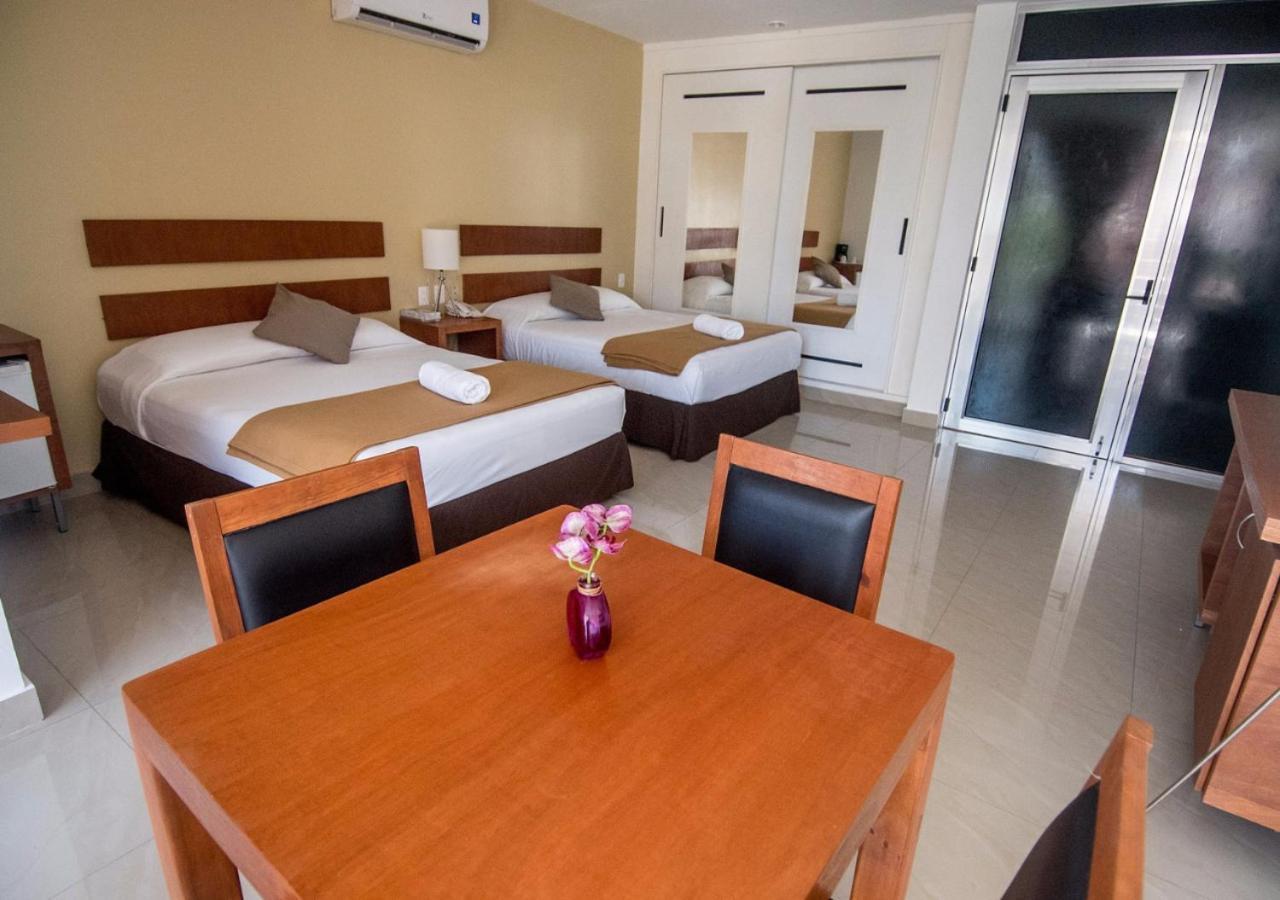 Sunrise 42 Suites By Holiday In Playa Playa del Carmen Ngoại thất bức ảnh